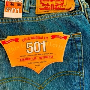 Brand New Levi 501 Jeans 40x30